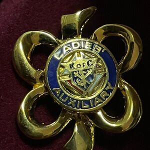 Gold Police Auxiliary Emblem Pin